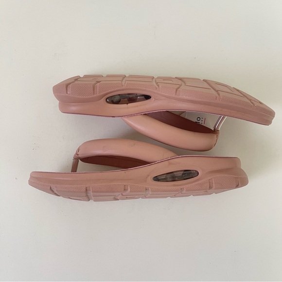 Blondo Abigail Flip Flop Sandal In Blush Color - New In Box - Size 8.5 - Picture 10 of 13